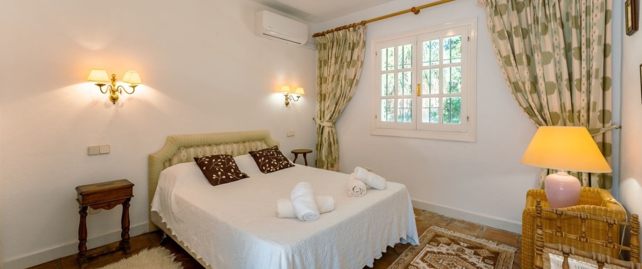 Resale - Country house - Estepona - Cancelada