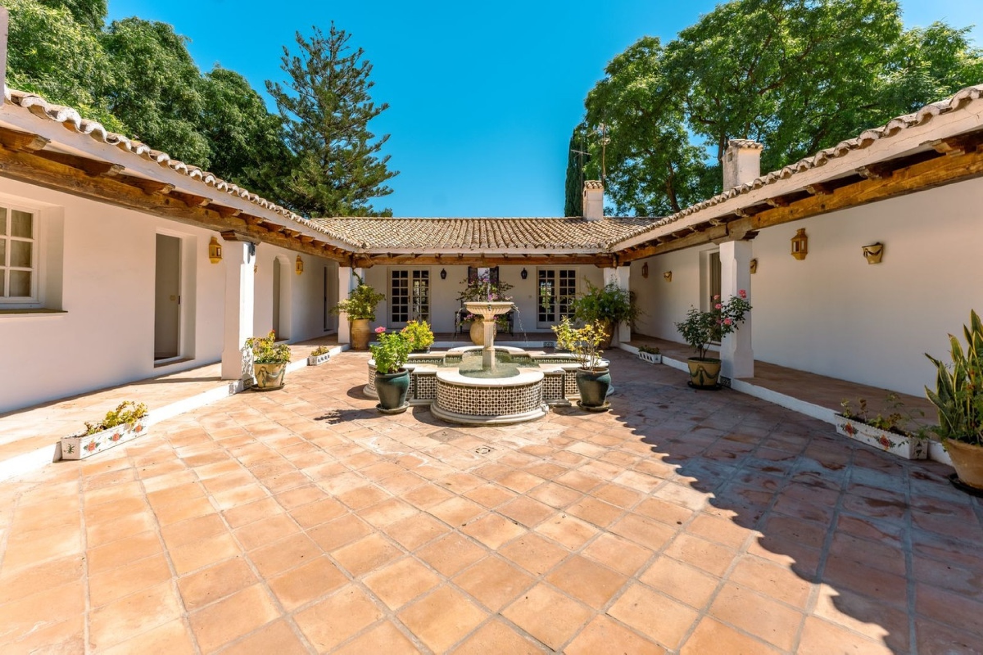 Resale - Country house - Estepona - Cancelada