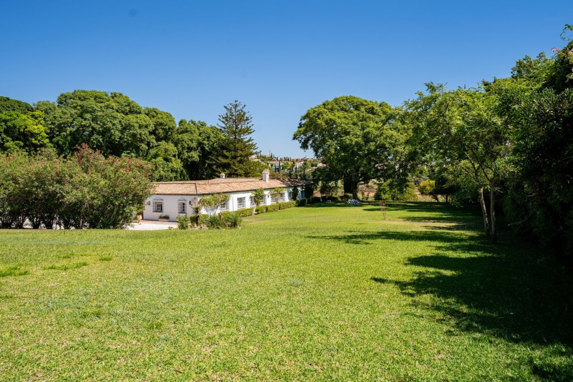 Resale - Country house - Estepona - Cancelada