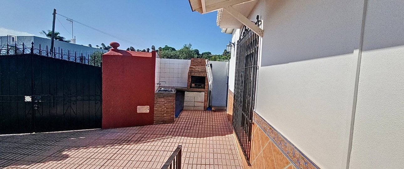 Resale - Country house - Estepona - El Padron
