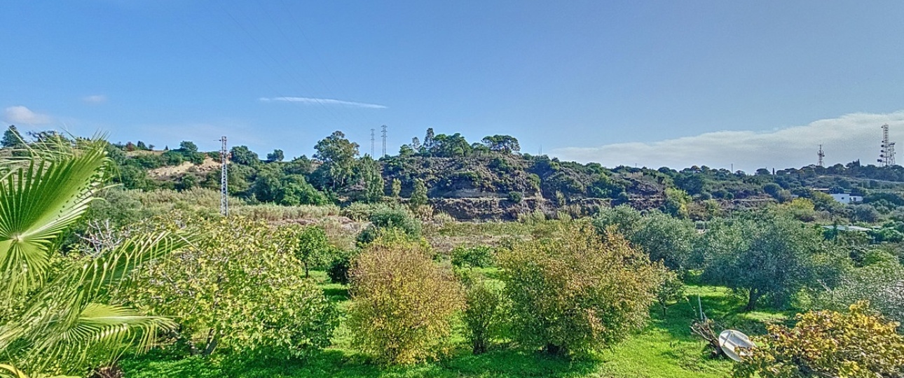 Resale - Country house - Estepona - El Padron