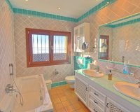 Resale - Country house - Estepona - Estepona Centro