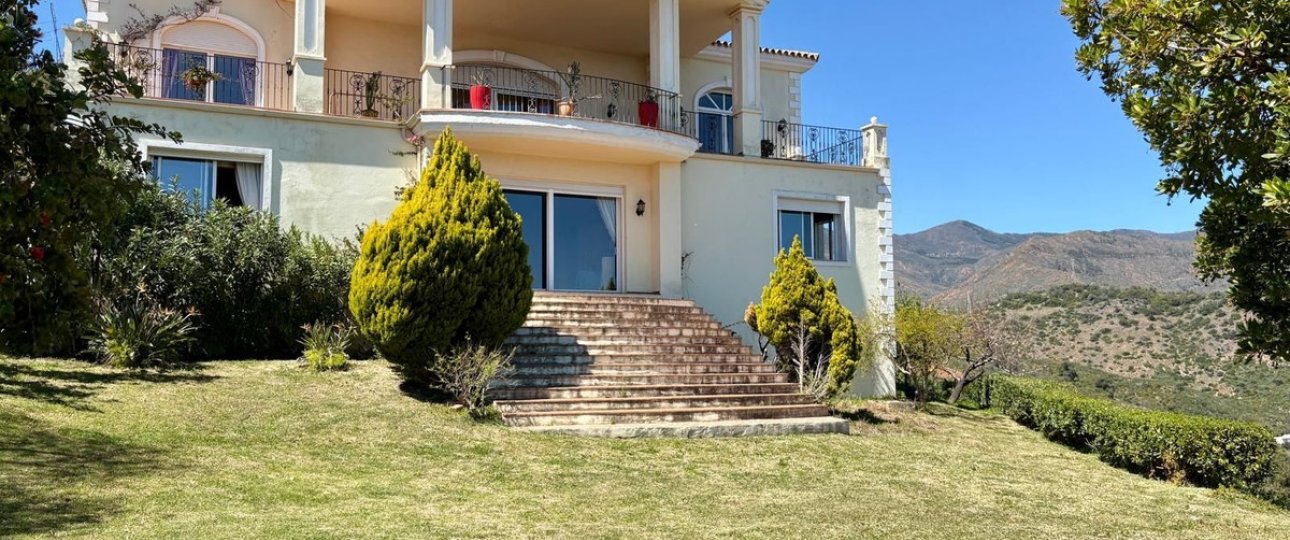Resale - Country house - Estepona - Estepona Centro
