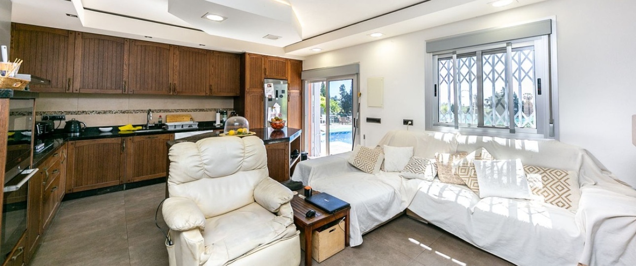 Resale - Country house - Estepona - Estepona Centro