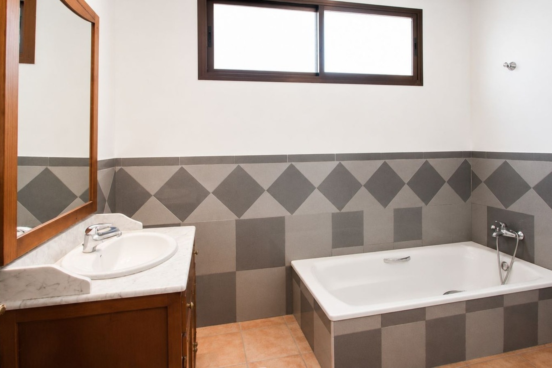 Resale - Country house - Estepona - Estepona Centro