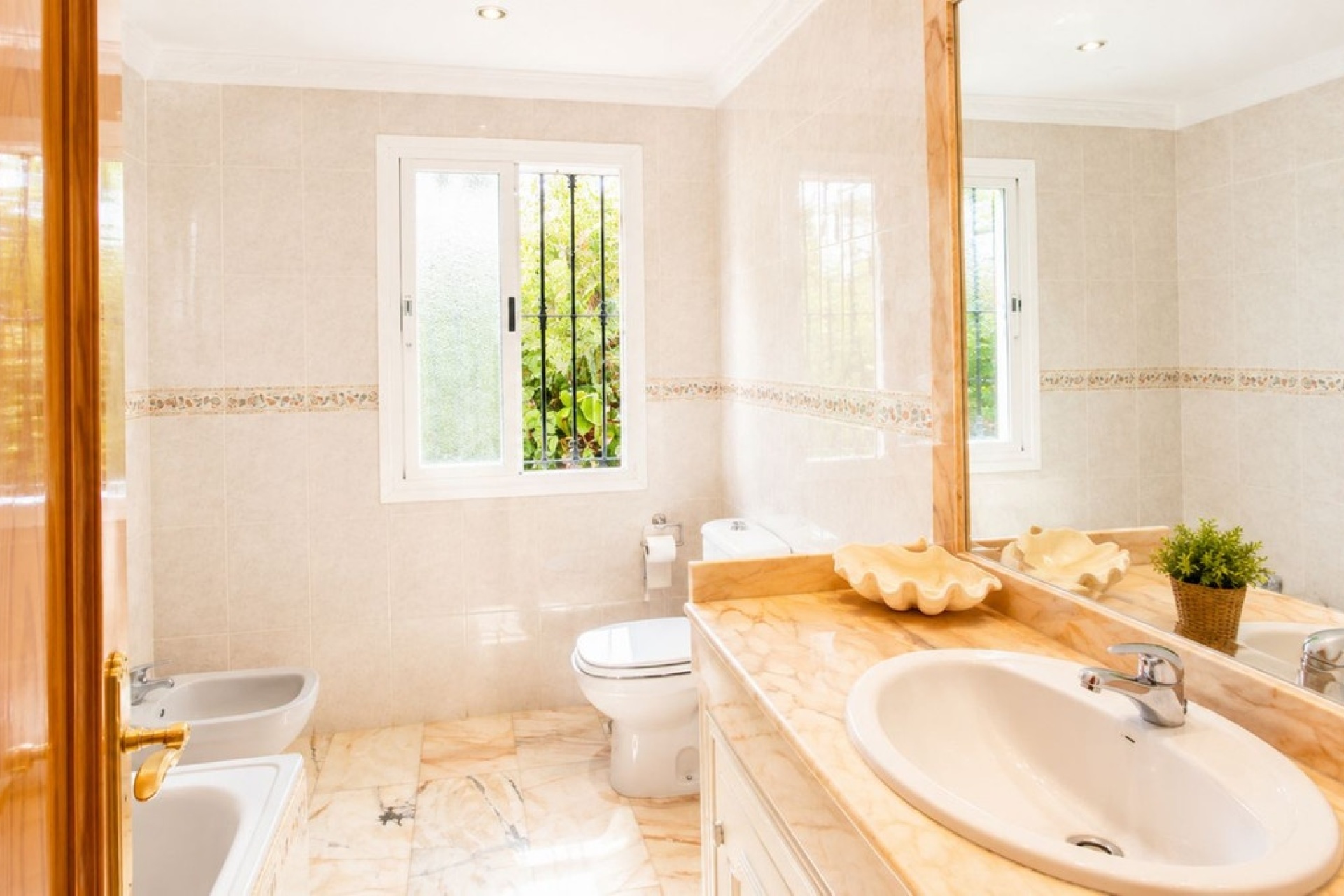 Resale - Country house - Estepona - Estepona Centro