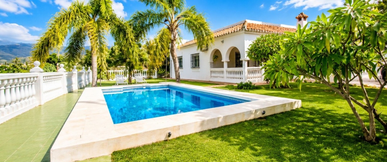 Resale - Country house - Estepona - Estepona Centro