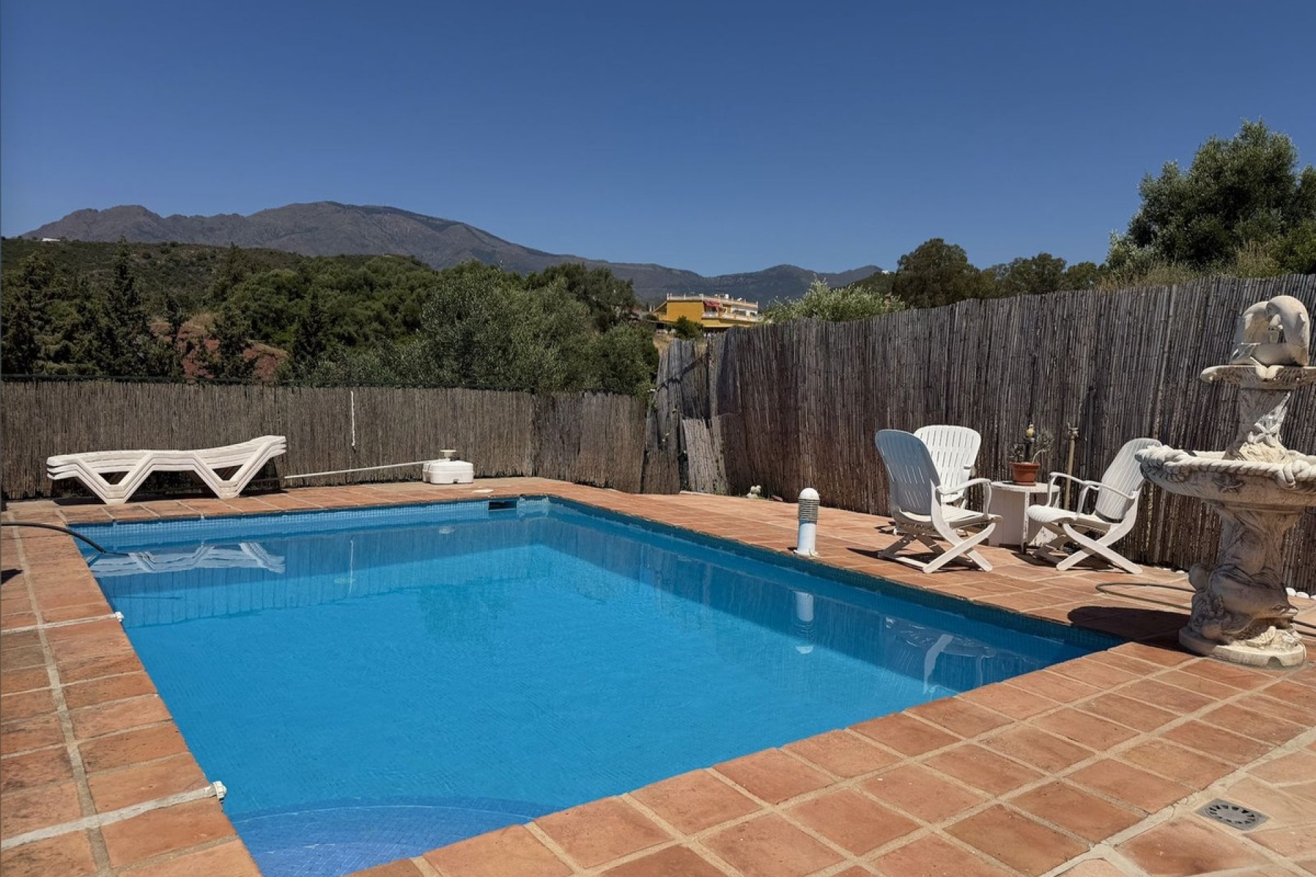 Resale - Country house - Estepona - Estepona Centro