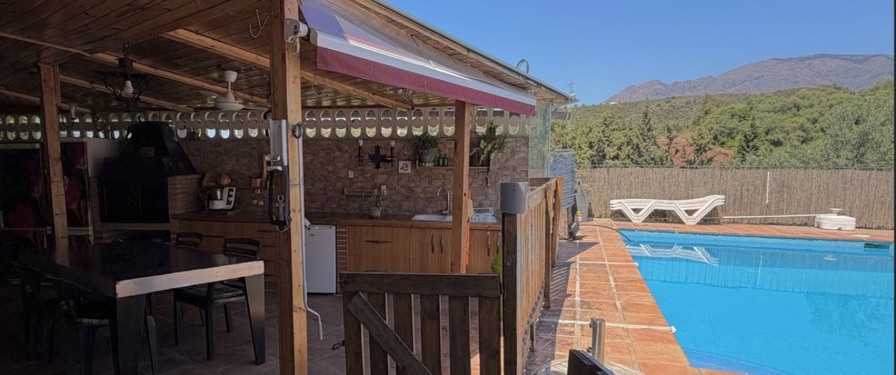 Resale - Country house - Estepona - Estepona Centro