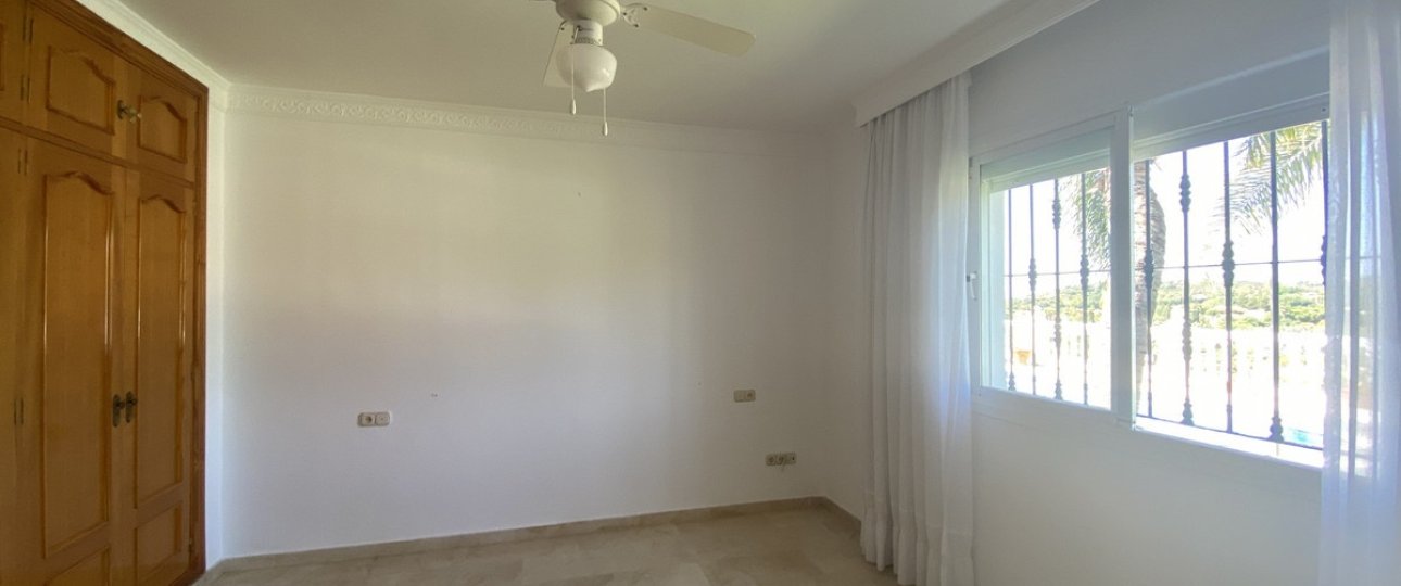 Resale - Country house - Estepona - Estepona Centro