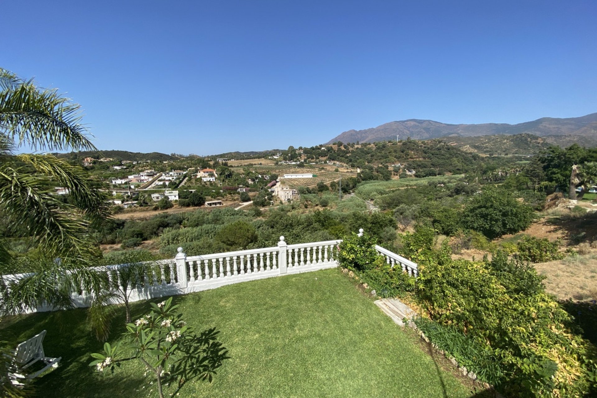 Resale - Country house - Estepona - Estepona Centro