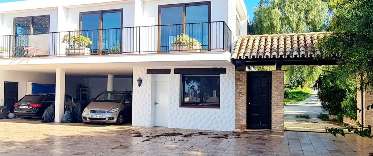 Resale - Country house - Marbella - Las Chapas