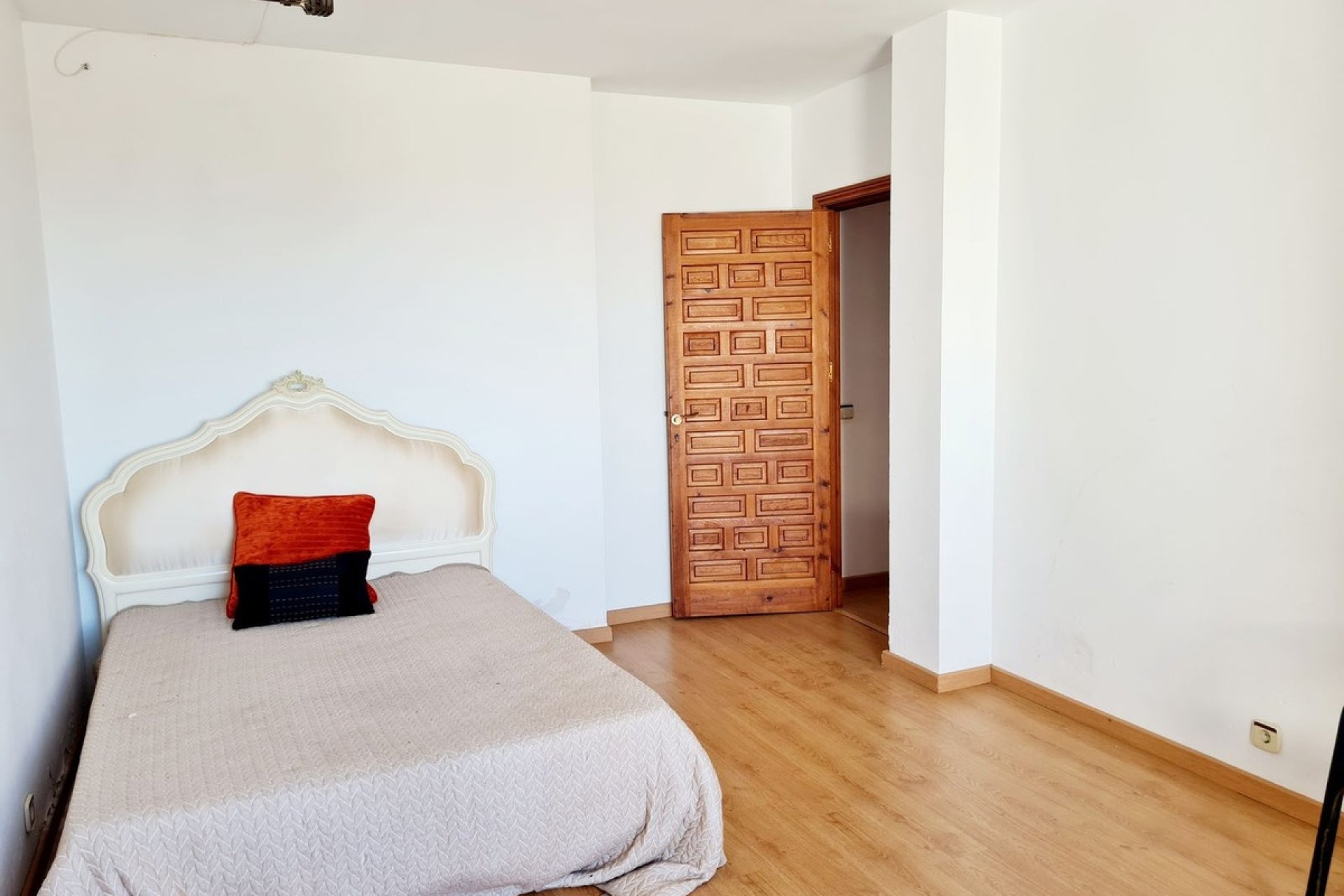 Resale - Country house - Marbella - Las Chapas
