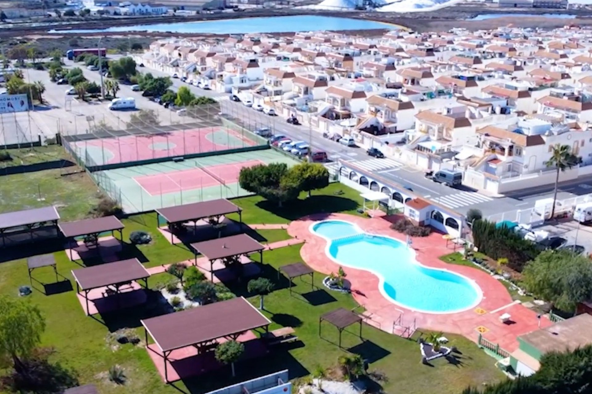 Resale - Town house - Alicante City - Parque de las Naciones