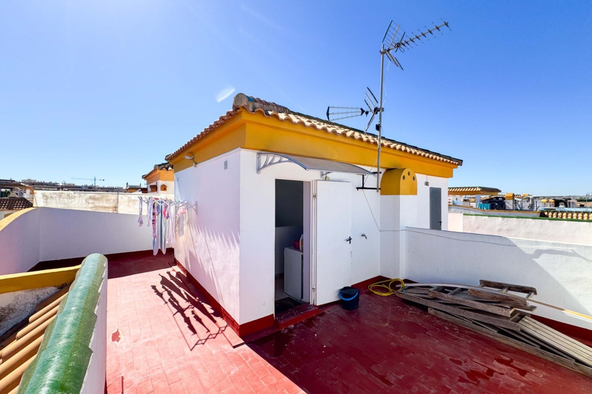 Resale - Town house - Alicante City - Parque de las Naciones
