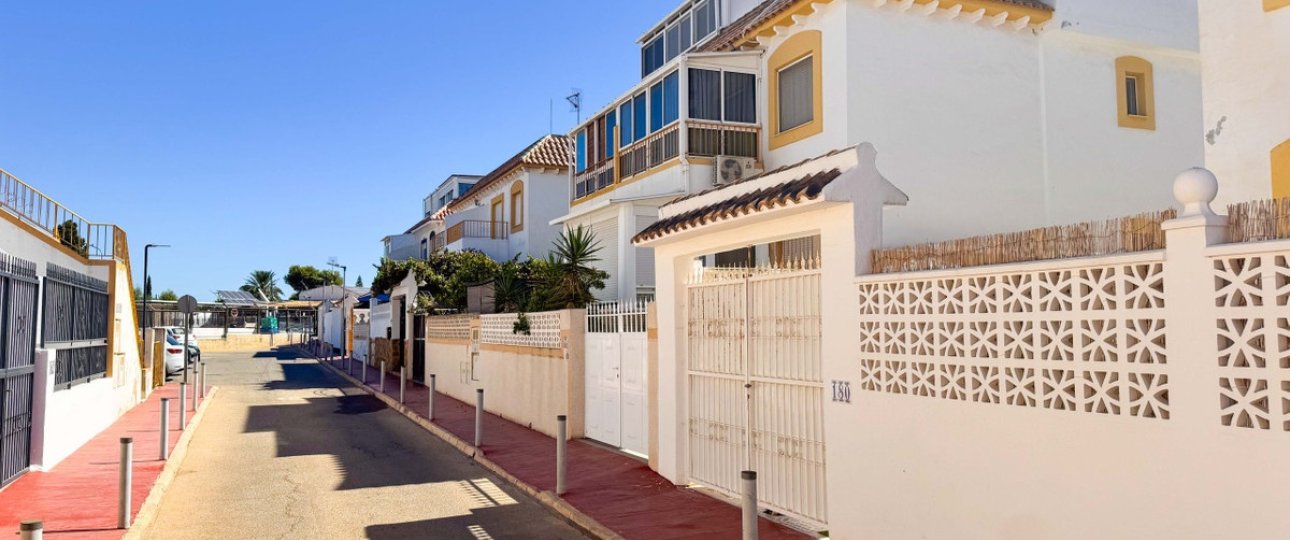 Resale - Town house - Alicante City - Parque de las Naciones