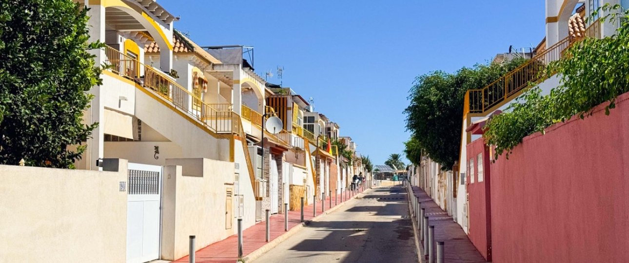 Resale - Town house - Alicante City - Parque de las Naciones