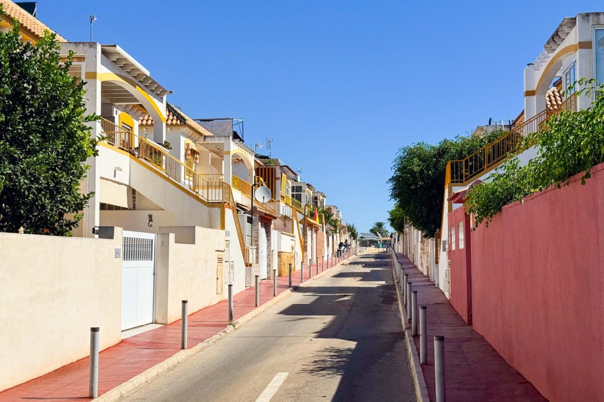 Resale - Town house - Alicante City - Parque de las Naciones