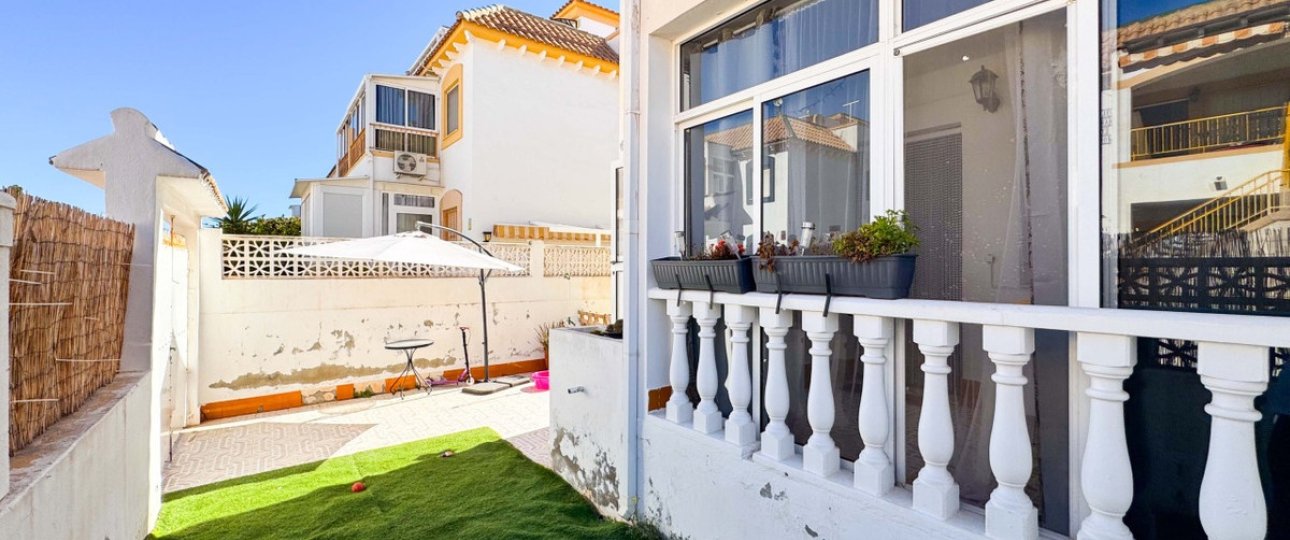 Resale - Town house - Alicante City - Parque de las Naciones