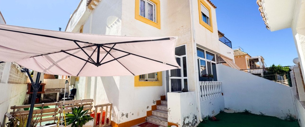 Resale - Town house - Alicante City - Parque de las Naciones