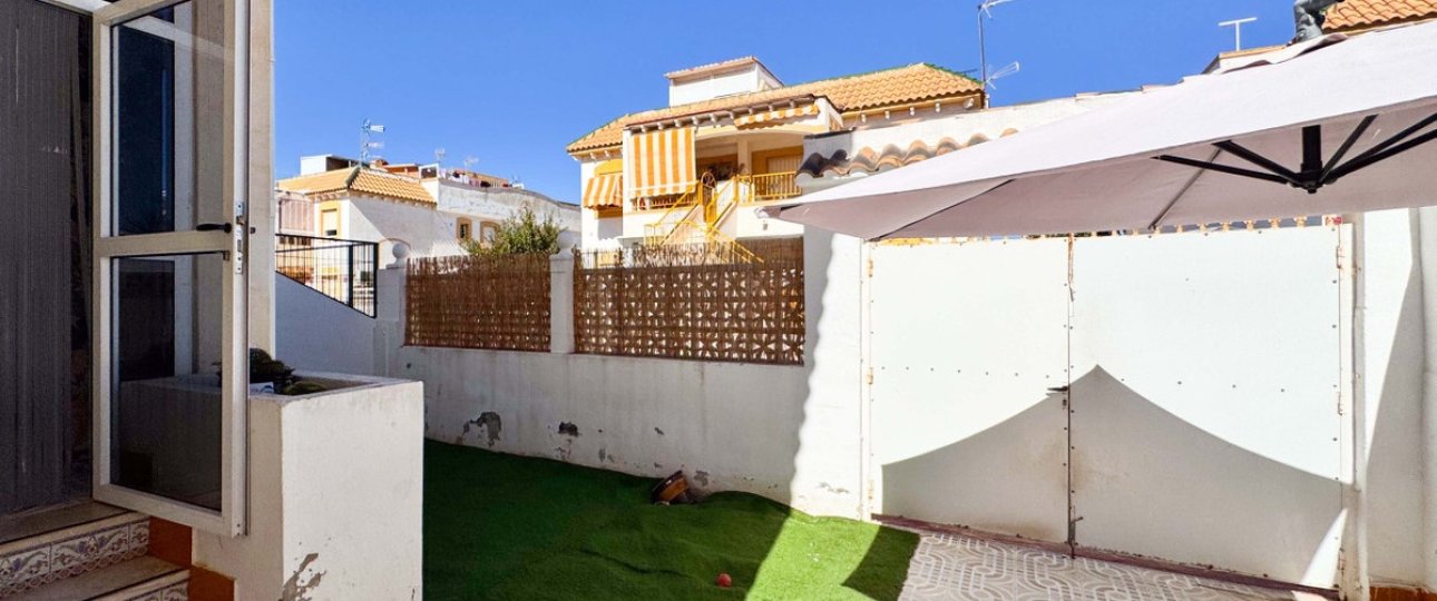 Resale - Town house - Alicante City - Parque de las Naciones