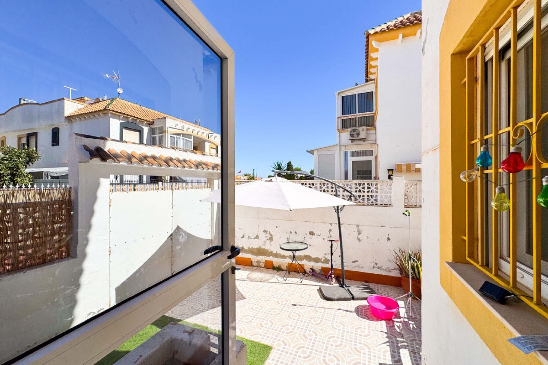 Resale - Town house - Alicante City - Parque de las Naciones