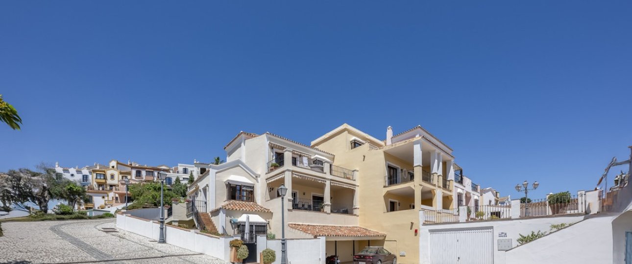 Resale - Town house - Benahavís - Benahavís Centro
