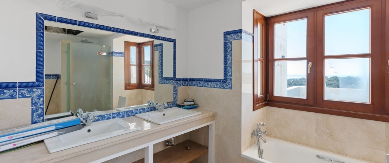 Resale - Town house - Benahavís - Benahavís Centro
