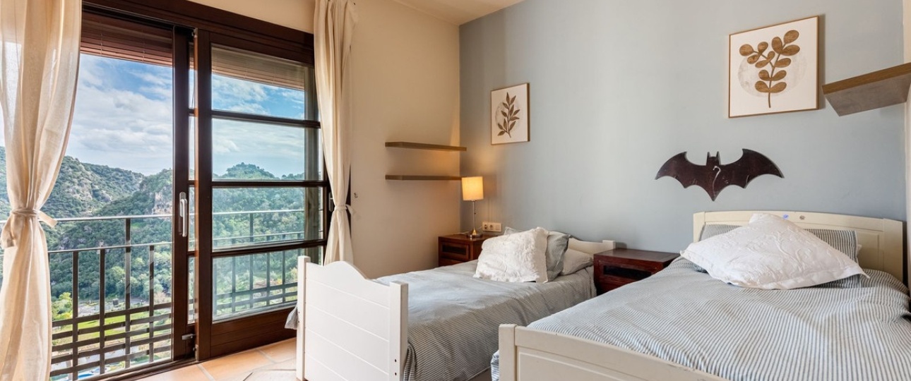 Resale - Town house - Benahavís - Benahavís Centro