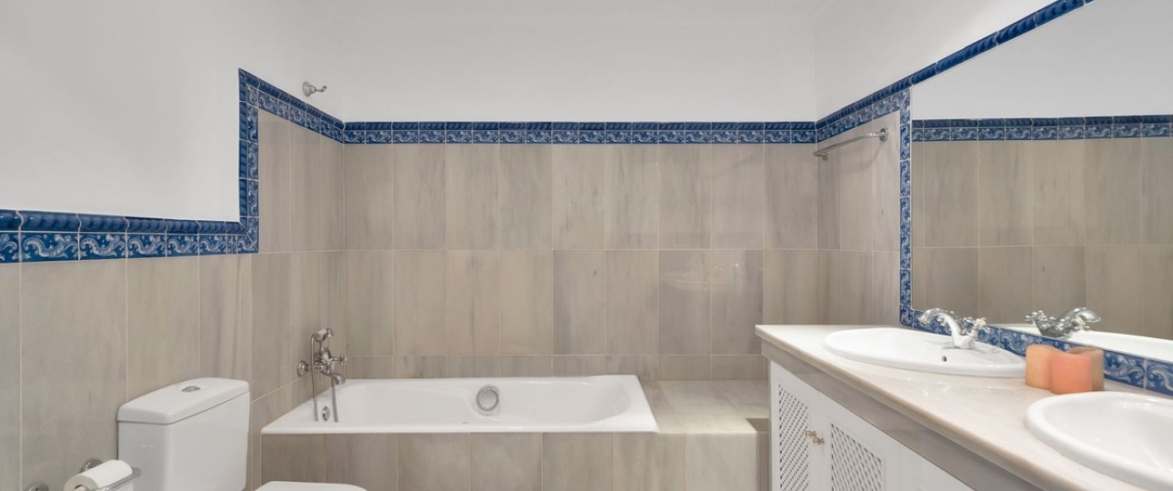 Resale - Town house - Benahavís - Benahavís Centro