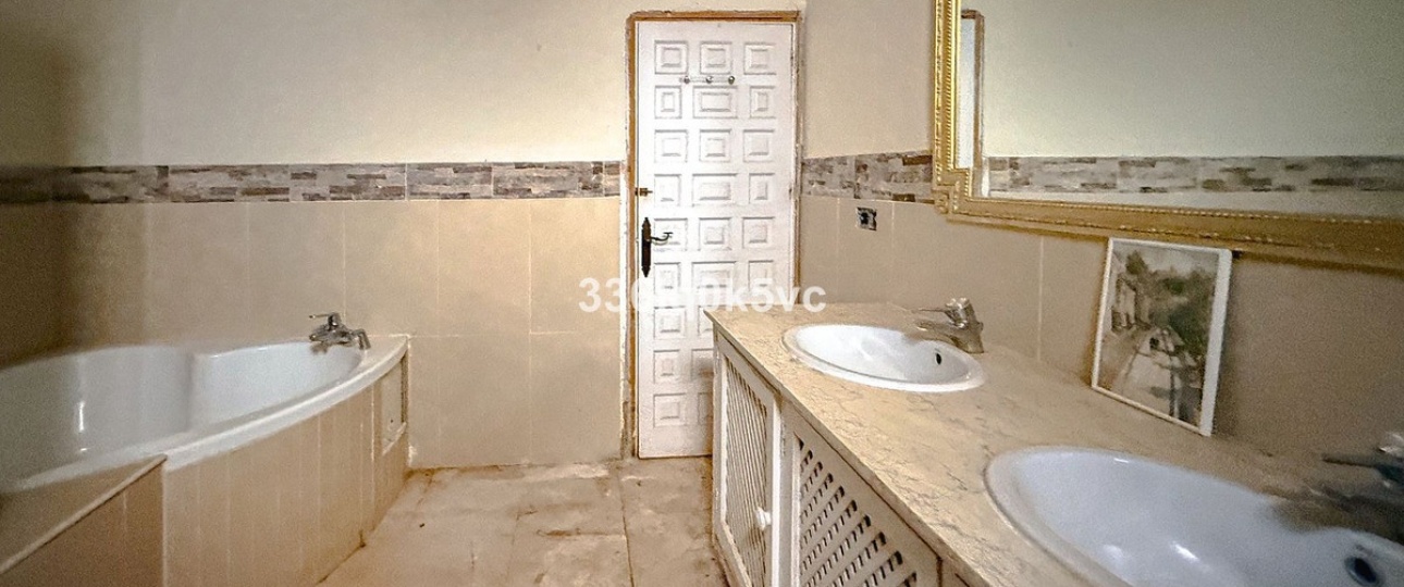 Resale - Town house - Benahavís - Benahavís Centro