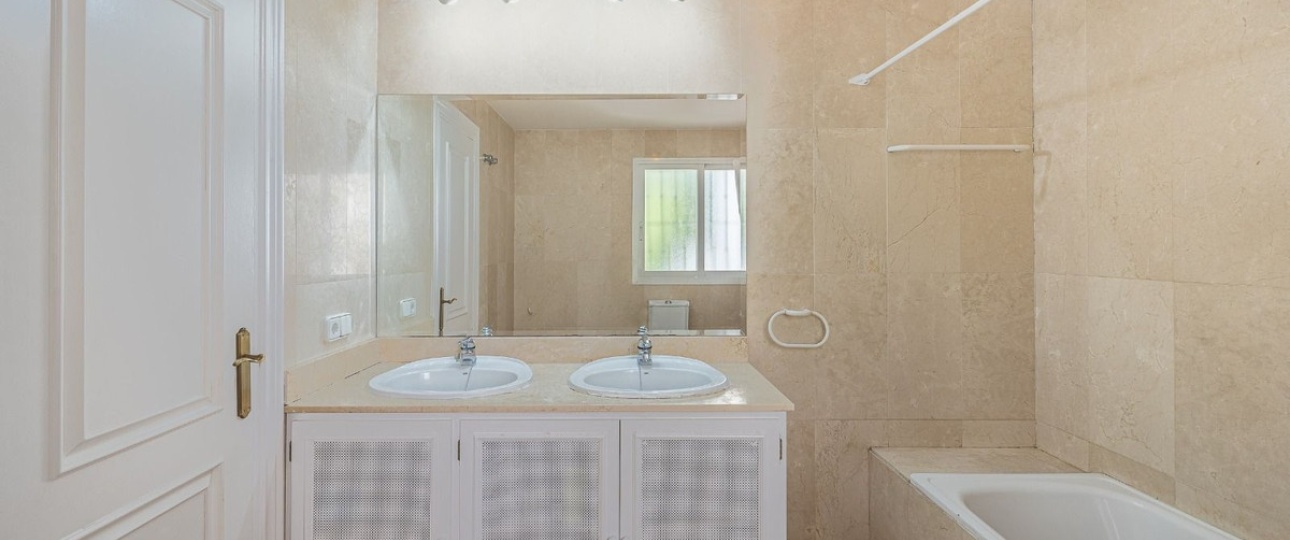 Resale - Town house - Benahavís - La Quinta