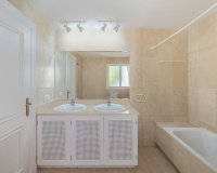 Resale - Town house - Benahavís - La Quinta