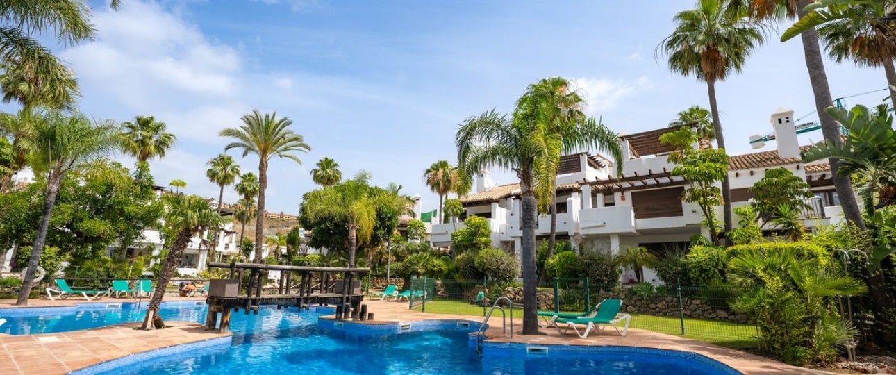 Resale - Town house - El Paraiso