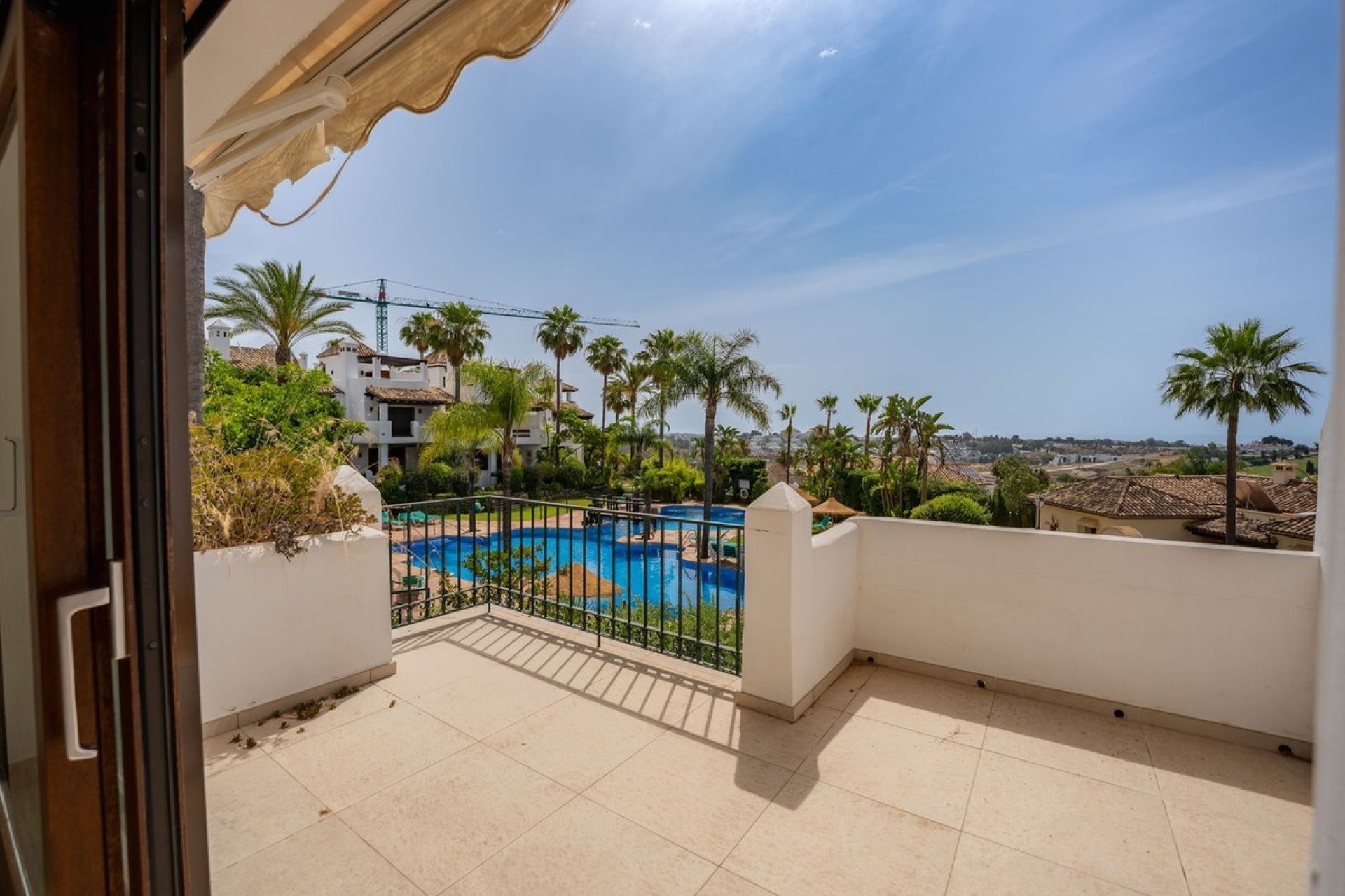 Resale - Town house - El Paraiso