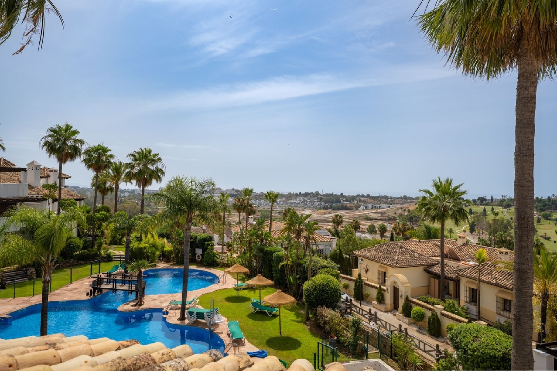Resale - Town house - El Paraiso