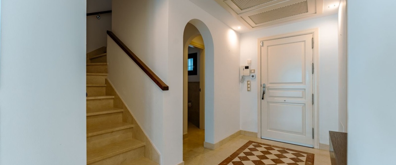 Resale - Town house - El Paraiso