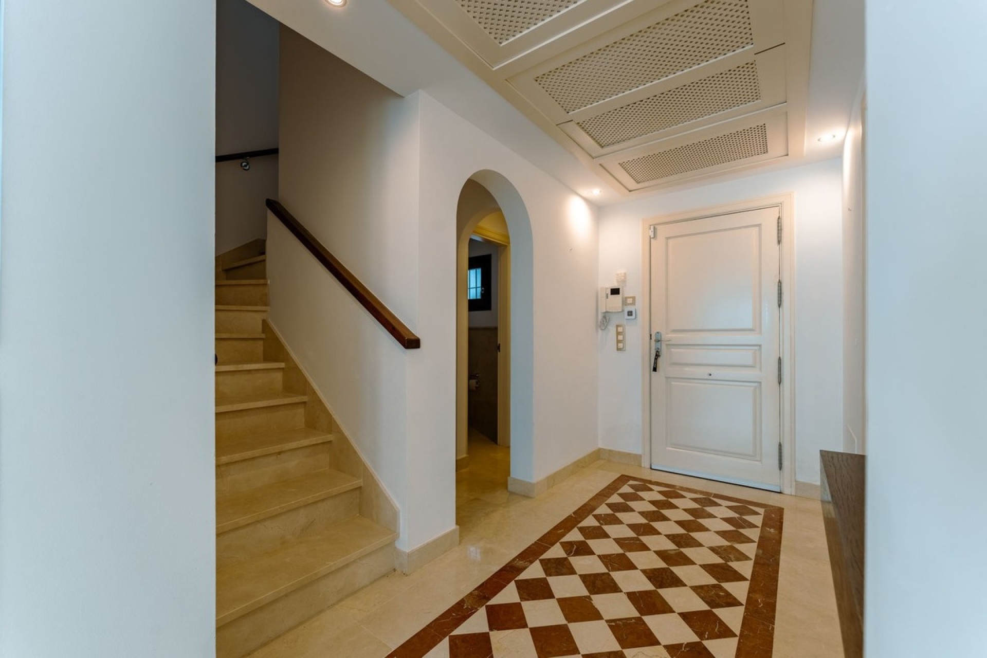 Resale - Town house - El Paraiso