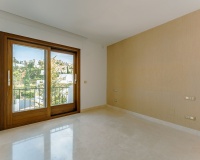 Resale - Town house - El Paraiso