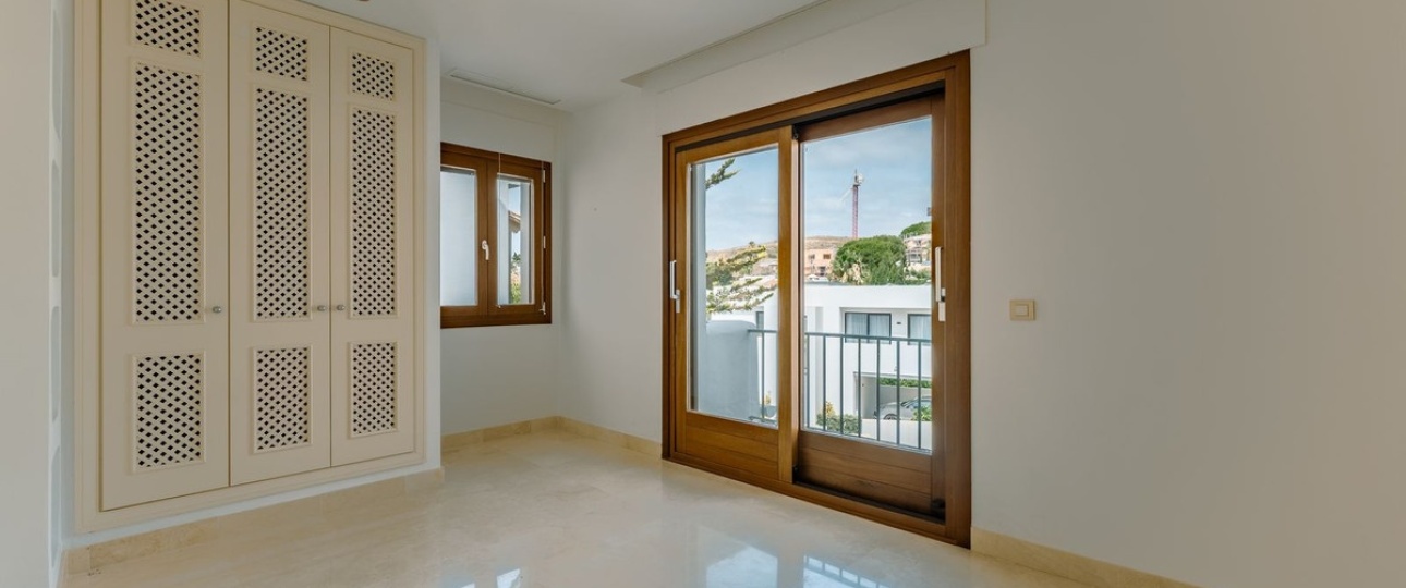 Resale - Town house - El Paraiso