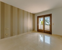Resale - Town house - El Paraiso