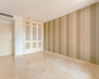 Resale - Town house - El Paraiso