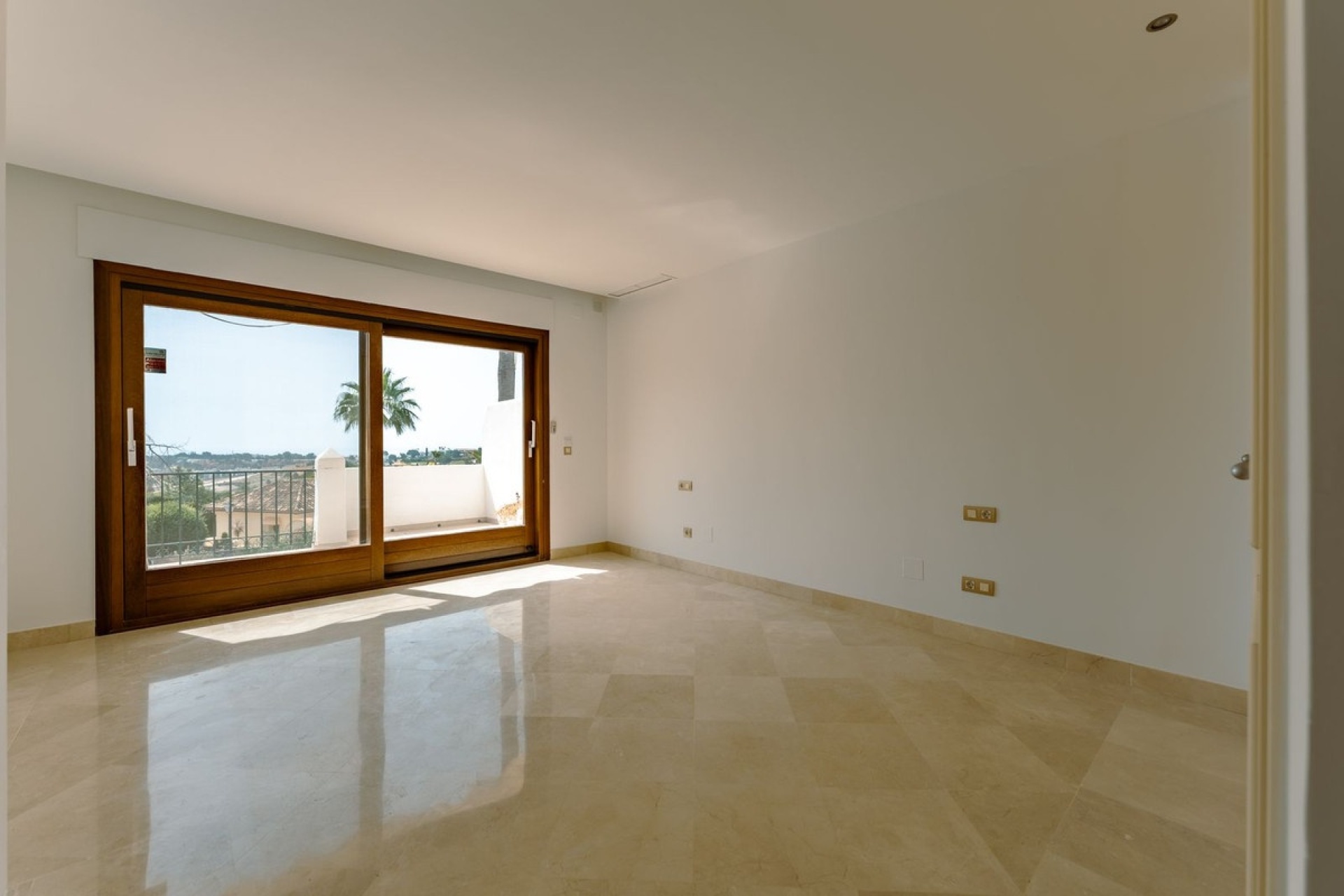 Resale - Town house - El Paraiso
