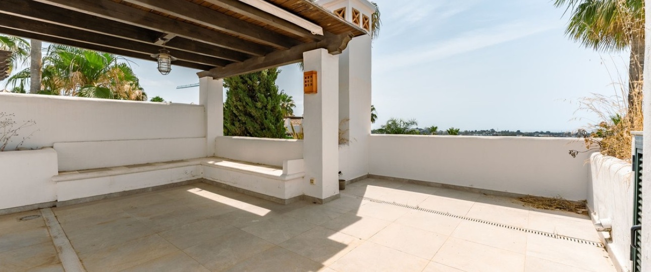 Resale - Town house - El Paraiso
