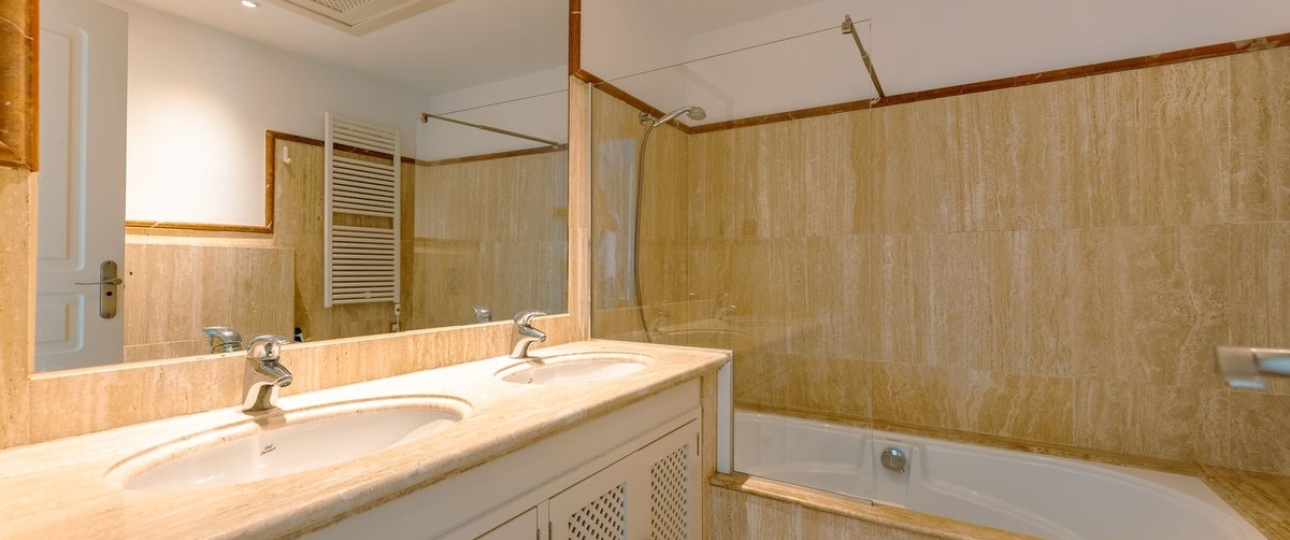 Resale - Town house - El Paraiso