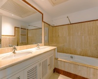 Resale - Town house - El Paraiso