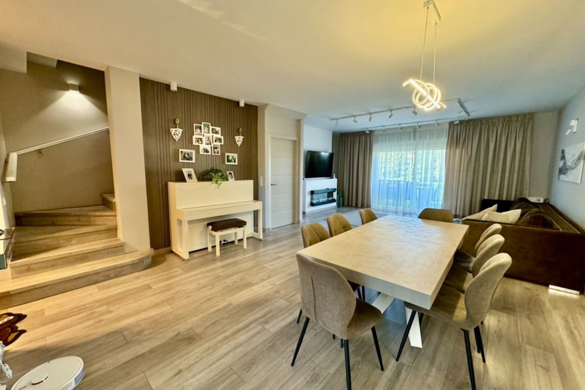Resale - Town house - Estepona - Atalaya