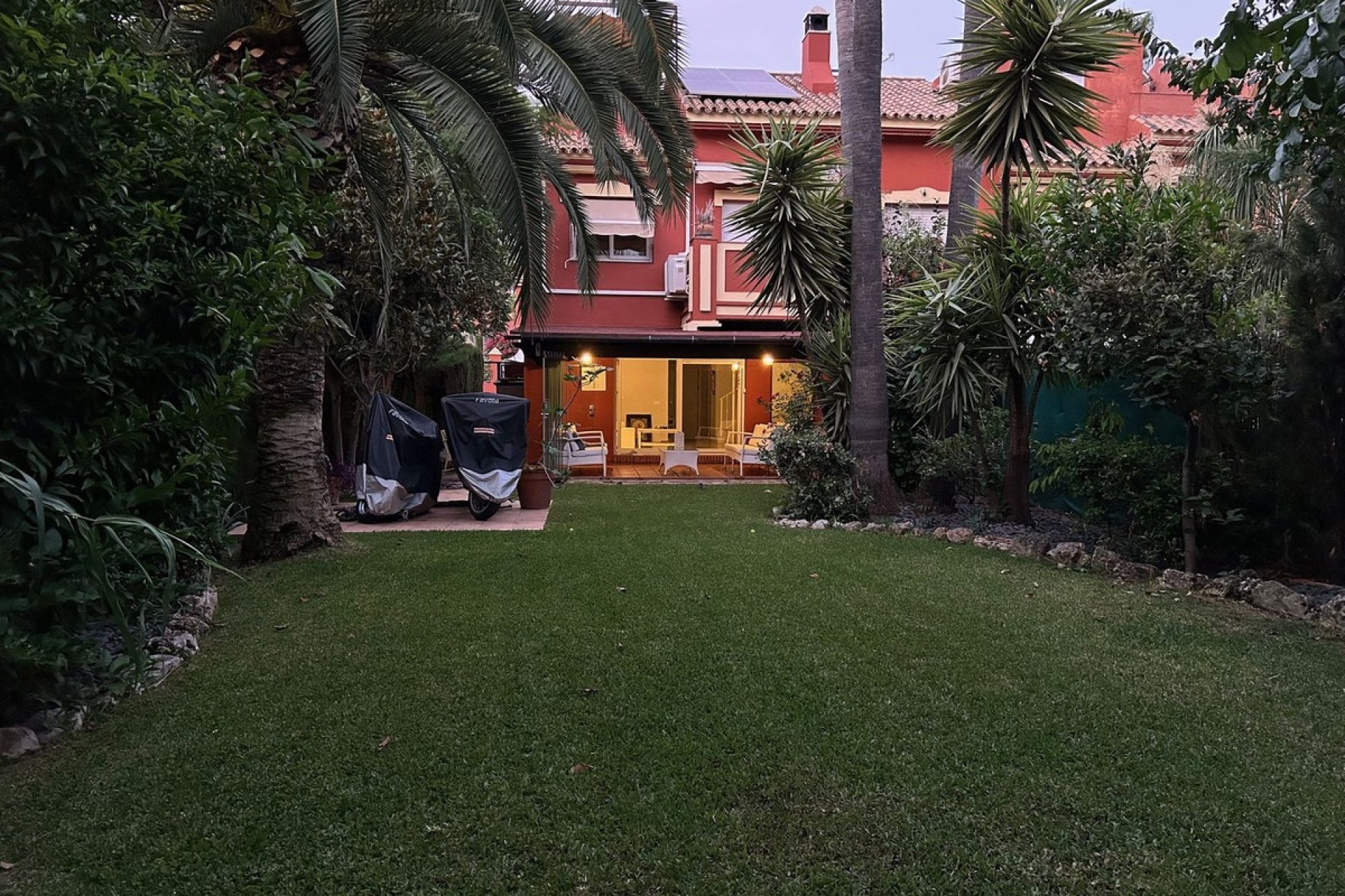Resale - Town house - Estepona - Atalaya