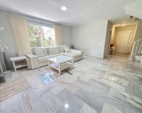 Resale - Town house - Estepona - Atalaya