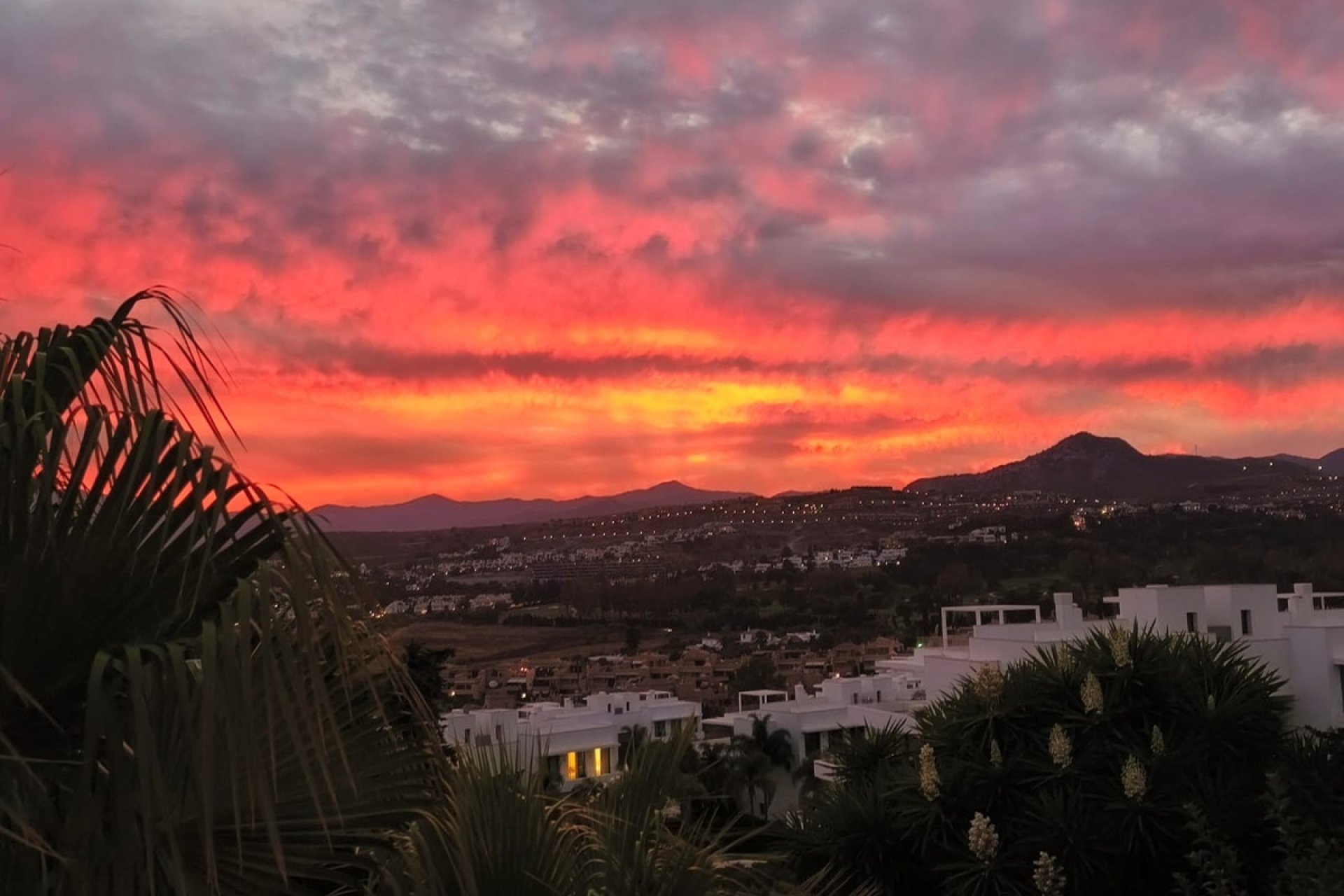 Resale - Town house - Estepona - Atalaya